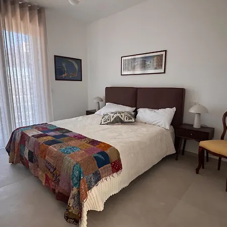 Loggetta Luna Appartamento Nuovo in Centro a Pescara Comfort Moderno Appartamento *