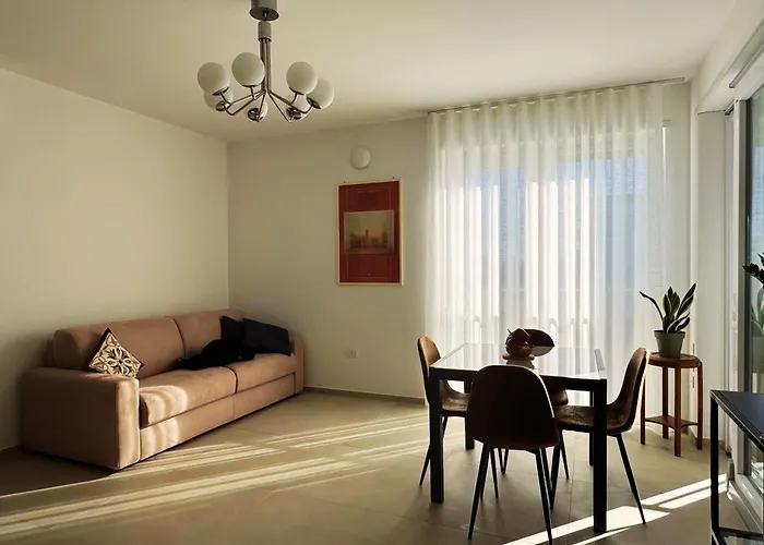 Loggetta Luna-Appartamento Nuovo In Centro A Pescara Pescara